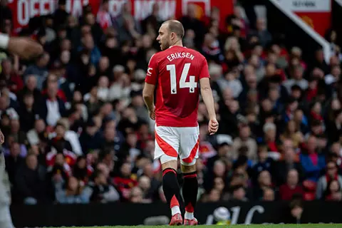 11 نجمًا بلا نادٍ.. تشكيلة تضم بطل أوروبا وثلاثي إنجلترا الدولي